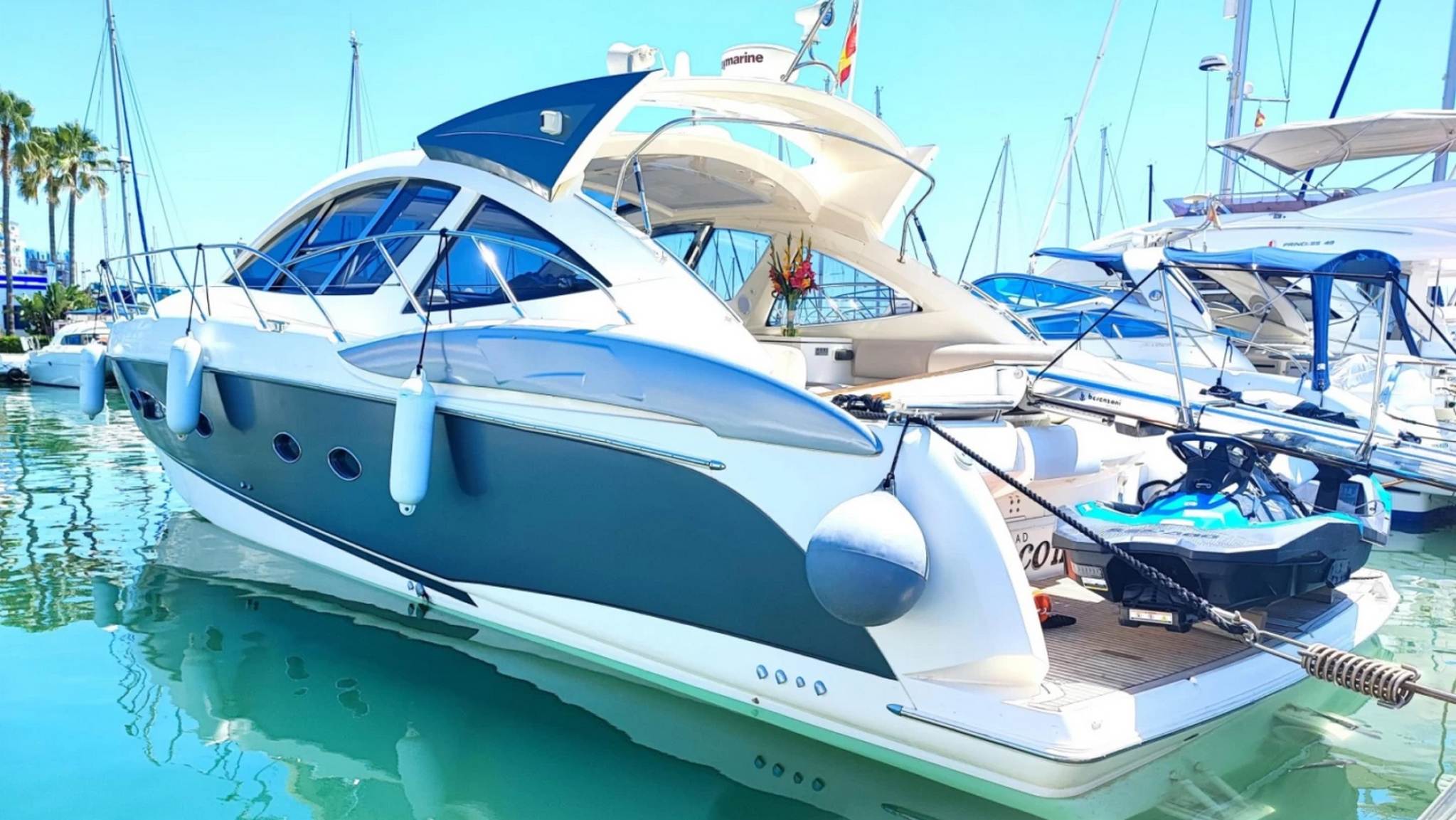 for-rent-yacht-atlantis-50-in-puerto-banus-marbella-0005