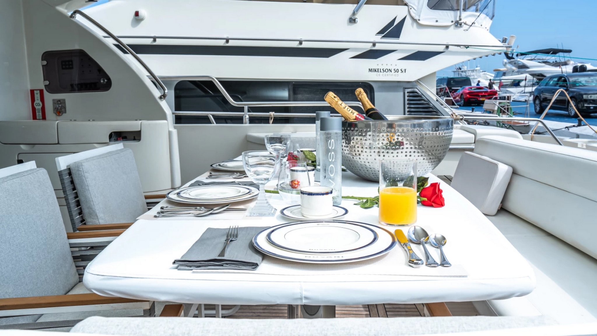 for-rent-yacht-nuvari-dominator-64-in-puerto-banus-marbella-0004