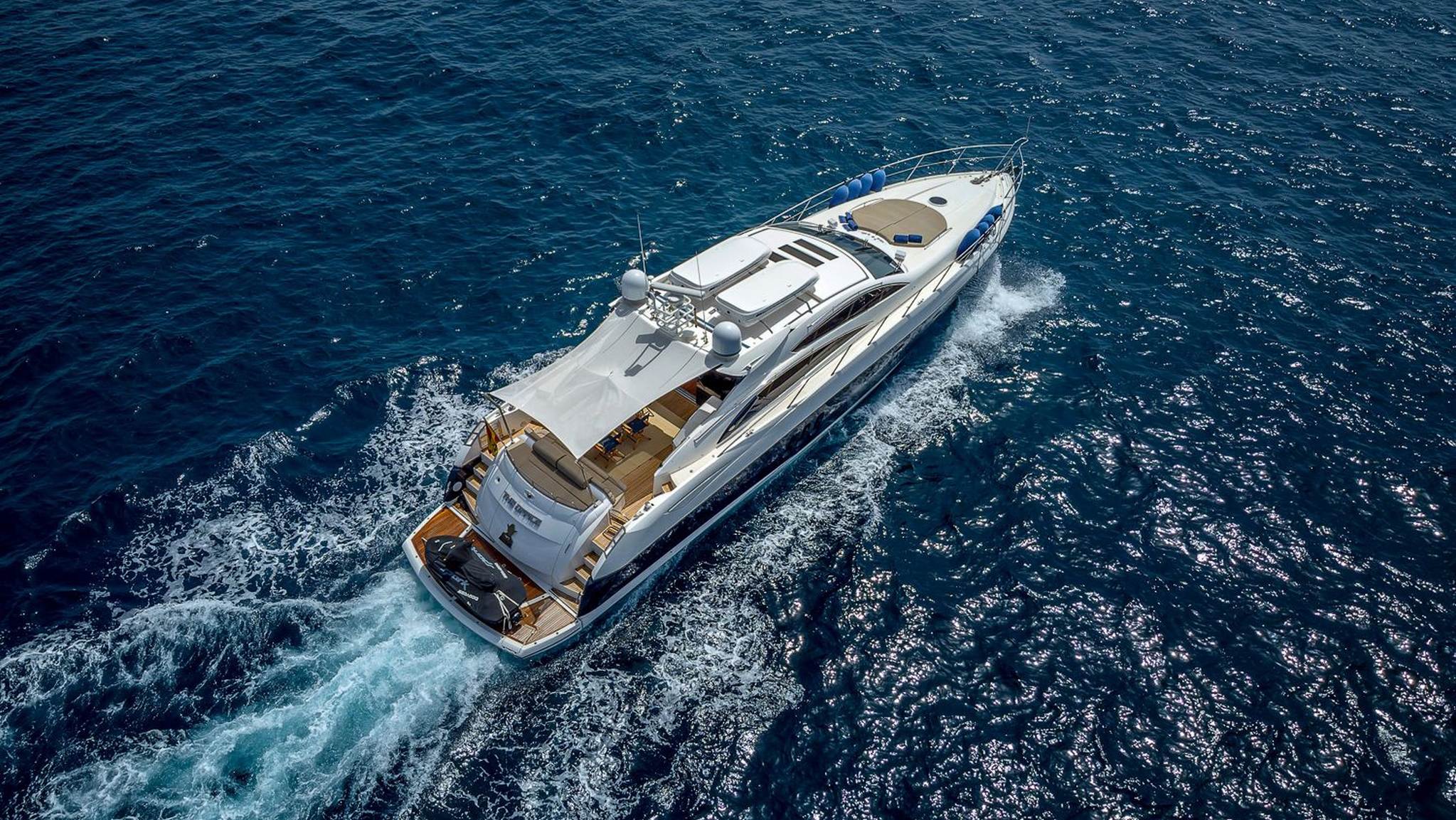 for-rent-yacht-predator-72-in-puerto-banus-marbella-0001
